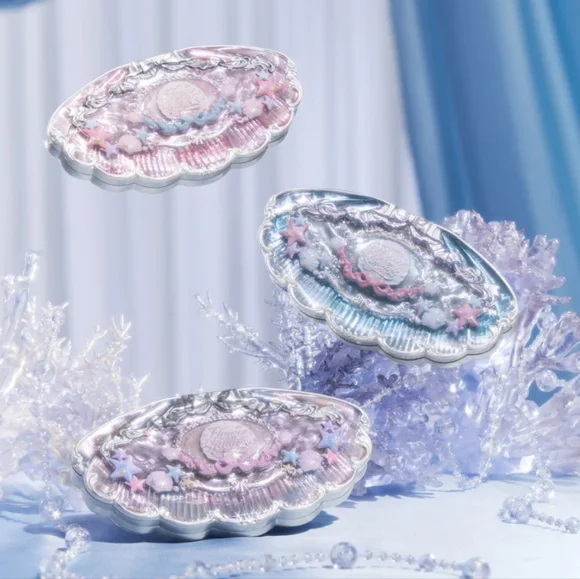 Flower Knows Shell's Jewel Eyeshadow Palette Moonlight Pearl